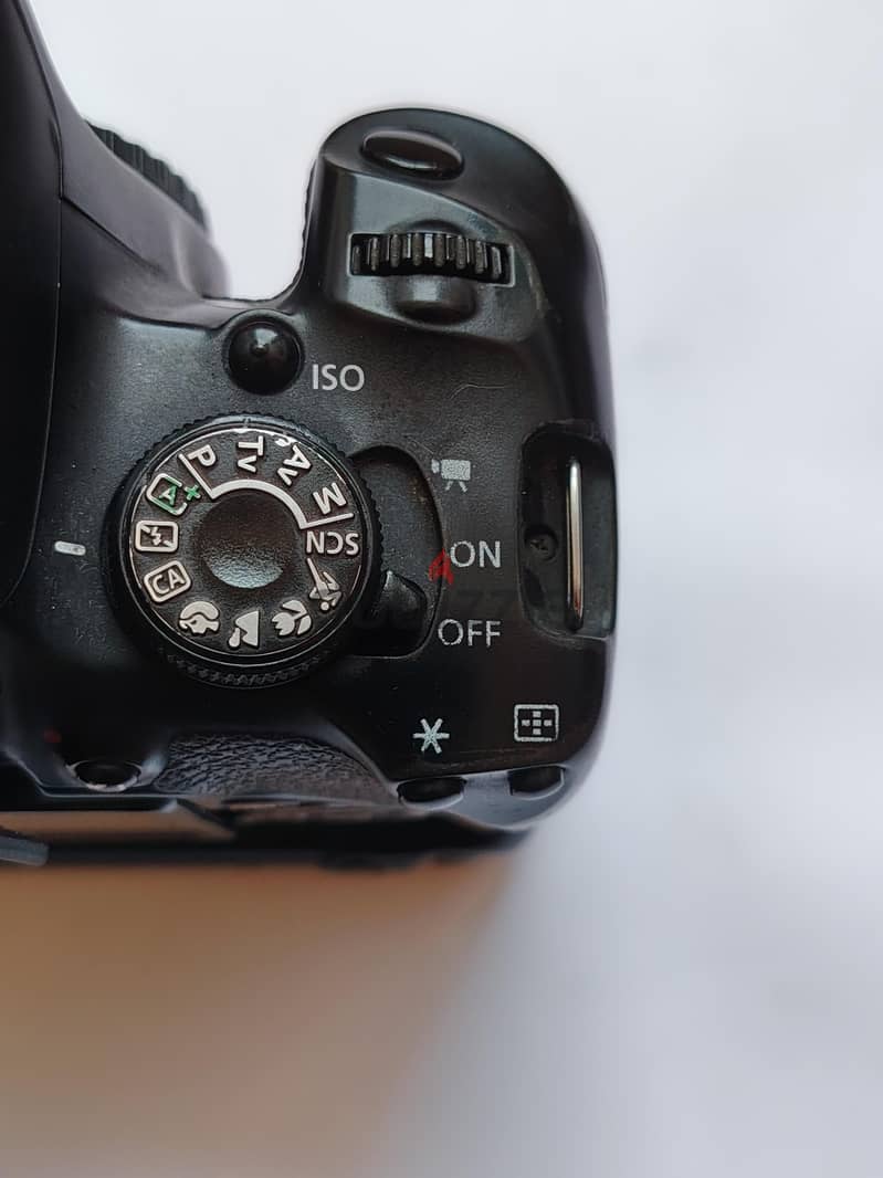 Canon D700 4