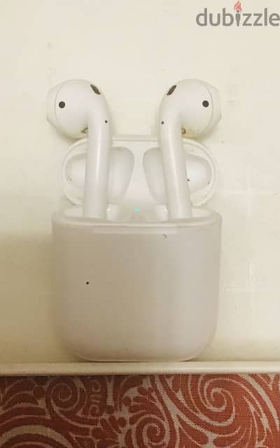Air pods original- بحاله جيده - اصليه