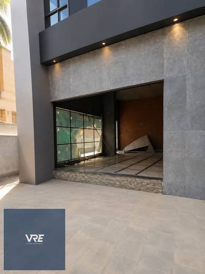فرصة قوية لامتلاك صيدلية جاهزة للاستلام في VALUE 2  