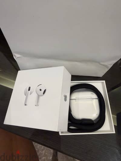 AirPods 4 Never Been Used (with box & cover)