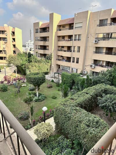 Apartment 186m for sale in Al-Rehab cash