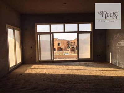 For Sale Townhouse in Prime Location,Lake View in Stone Park - The Hills, New Cairo.