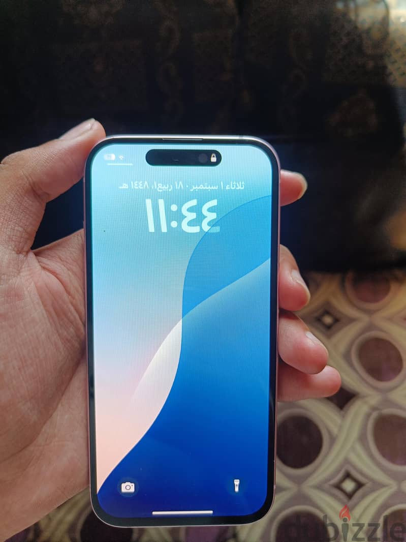 آبل - آيفون 15 5