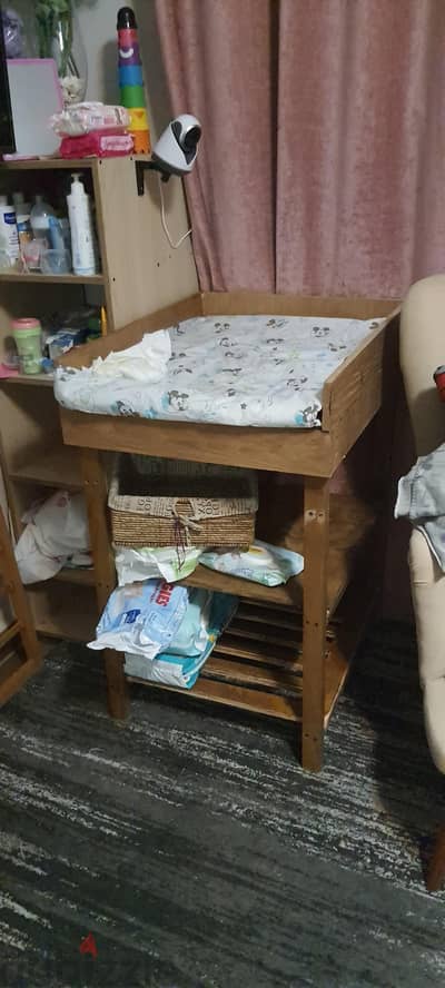 changing table ترابيزه تغيير للبيبي بالفرش