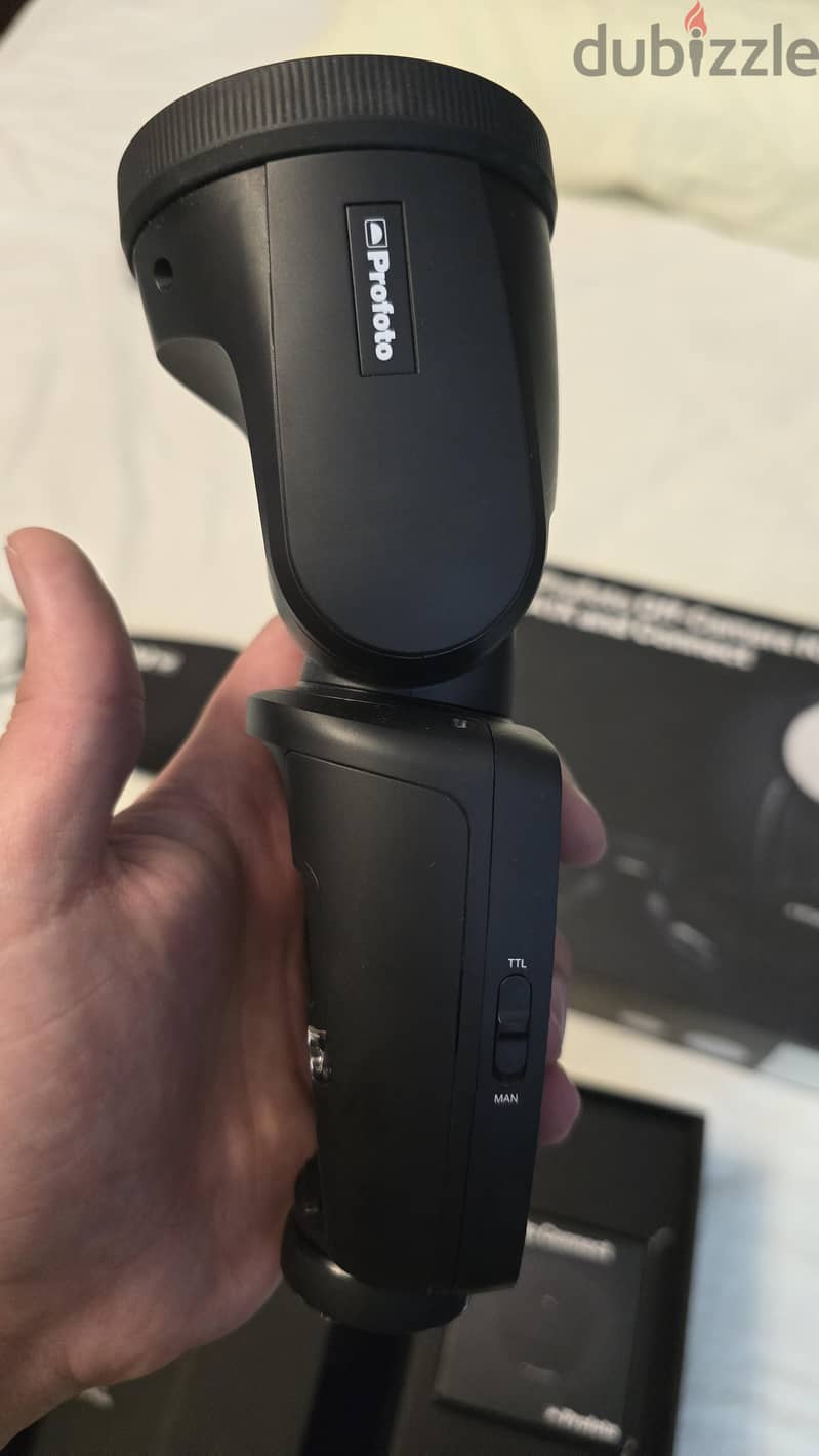 Profoto A1X Flash for canon + trigger + diffuser 5