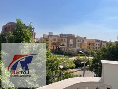 Immediate occupancy in one of the most prestigious locations in New Cairo, with ultra-super-lux finishing, 200 square meters in South Academy, featuri