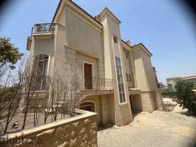 Standalone Villa فاخرة جدا للبيع في Villar Residence | Land 1,010 م² | BUA 890 م² | 4 Master | Private Pool | View مفتوح على Future University