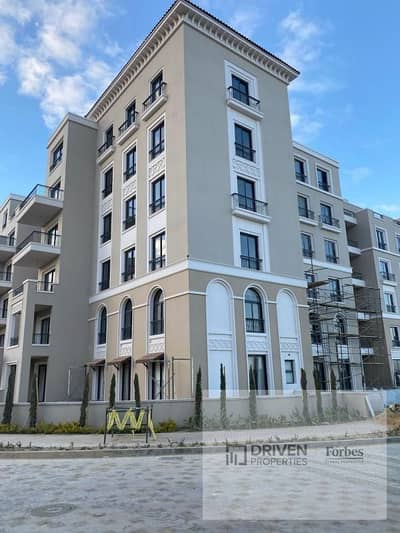 شقة متشطبة سوبر لوكس بالتكييفات للبيع في فيليدج ويست كمبوند الشيخ زايد علي شارع النزهة           Village West Compound Sheikh Zayed Al Nozha Street