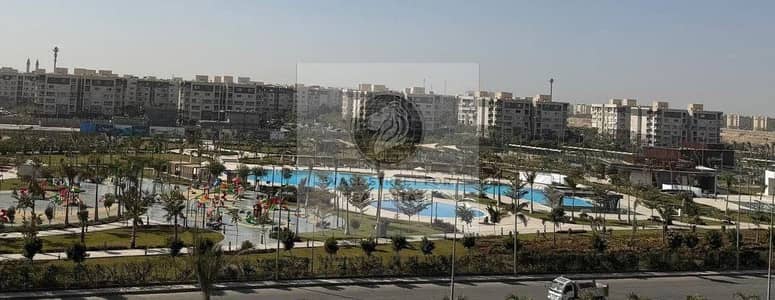 شقه 131م للبيع في بريفادو عقد قديم اعلي تميز ع النادي مباشره تميز L10 تقسيط علي 10 سنين