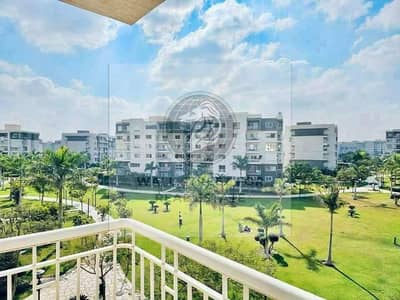 apartment 140m for sale in B14 madinaty garden view old contract installment over 12 years