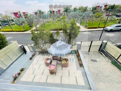Townhouse Villa for Sale in Madinaty – Prime Location Near All Services, Fully Furnished & Equipped