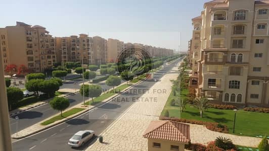 Apartment for sale with an area of 327m in Madinaty B2 near the club