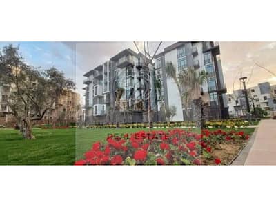 studio 61m for sale in madinaty B8 old contract with lowest down payment