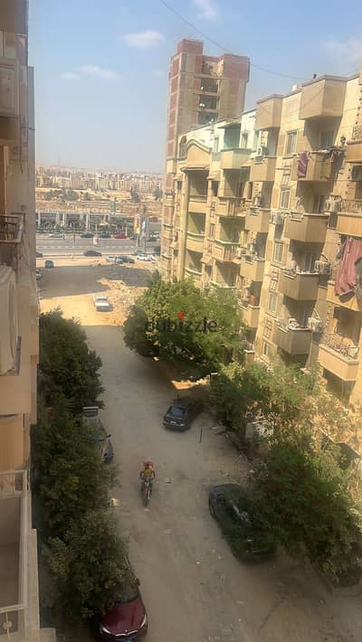 For the speed of leasing a residential or administrative apartment for rent in Zahraa El Maadi in front of Strip 1 Mall