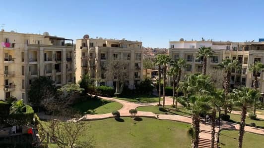 شقه مميزه 130 م فيو لاند سكيب في كمبوند حدائق المهندسين الشيخ زايد