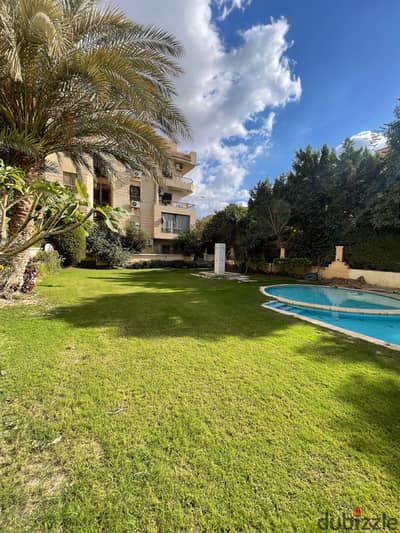 شقه للايجار مفروش  غرفتين و ٢ حمام و ٣ تكيف ريسيبشن قطعتين مساحه ١٣٦ متر دور تاني اسانسير كمبوند الجومان بجوار سعودي ماركت الحي السابع