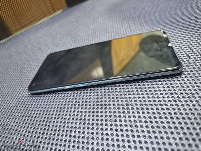 OPPO Reno6 3