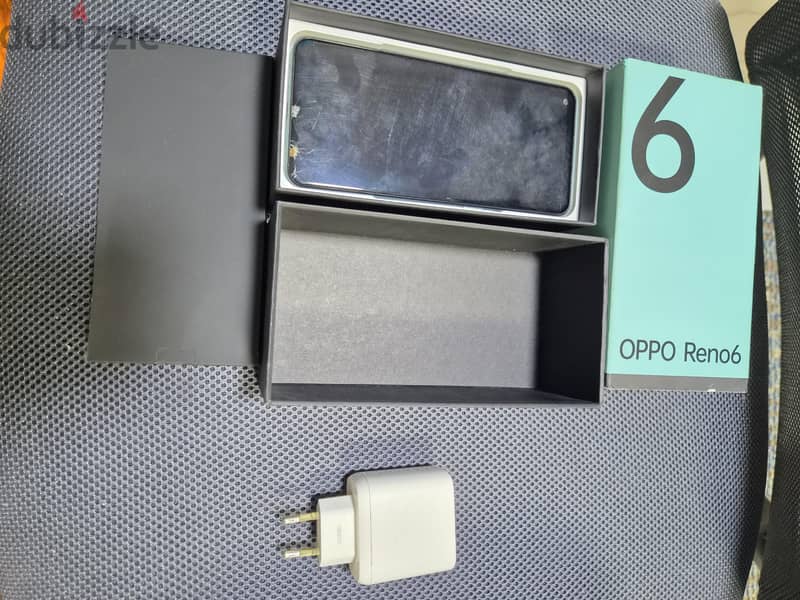 OPPO Reno6 1