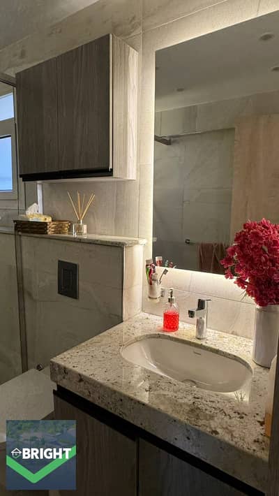  Penthouse | Fully Finished + Kitchen | 200م + Roof | 11.3 مليون  للبيع في Village Gate – Palm Hills 