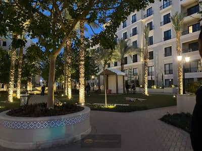 شقة أرضي بحديقة للايجار  في Village West – الشيخ زايد 177متر و جاردن 65 متر 3 غرف نوم و 3 حمام بالتكيفات