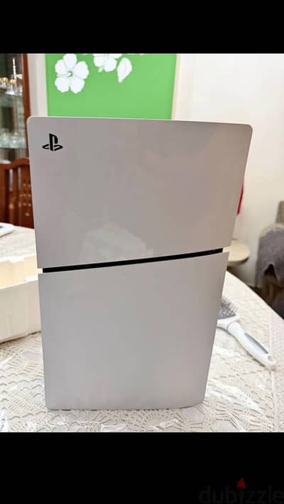 Ps5 silm من الإمارات