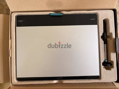 Wacom CTH-680 intuos pen & touch medium pen tablet