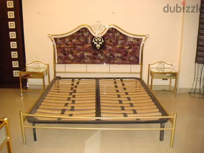 غرفه نوم من الذهب عيار 24