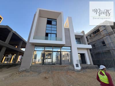 للبيع فيلا بموقع مميز وإطلالة مباشرة على البحيرة، في كمبوند سعادة  - القاهرة الجديدة  For Sale Standalone Villa  in Saada - Horizon - New Cairo