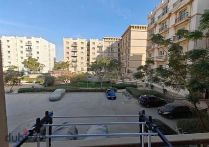 شقة بسعر لقطة متشطبة بالكامل بالتكيفات للبيع في هايد بارك القاهرة الجديدة