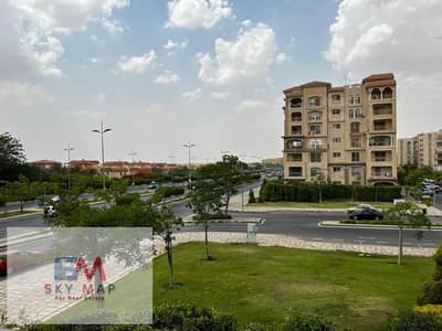 For sale, an apartment of 175m with a garden view and villas in a very prime location, Center of Madinaty, in the most upscale and beautiful phases of Madinaty B3