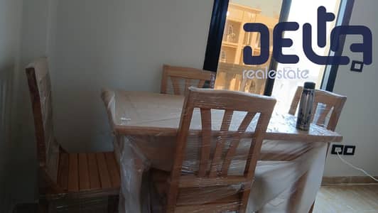 Apartment for rent: 3 rooms, brand new furnishings, fully air-conditioned.