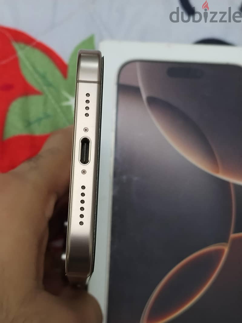 iPhone 16 Pro Max 5