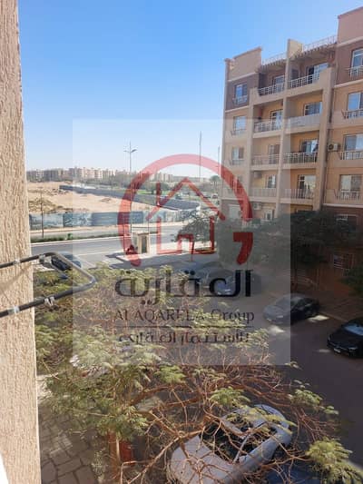 Apartment for rent under the new law in Madinaty in B7, area 82 meters, required 13000