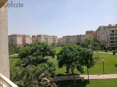 شقه للبيع