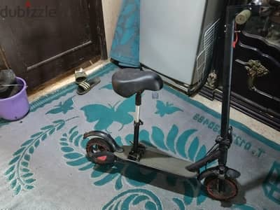 اسكوتر كهربائي
