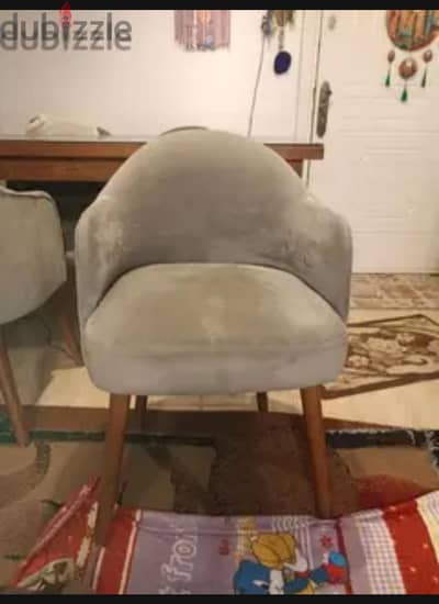 صفرة،150×80 + اربع كراسي