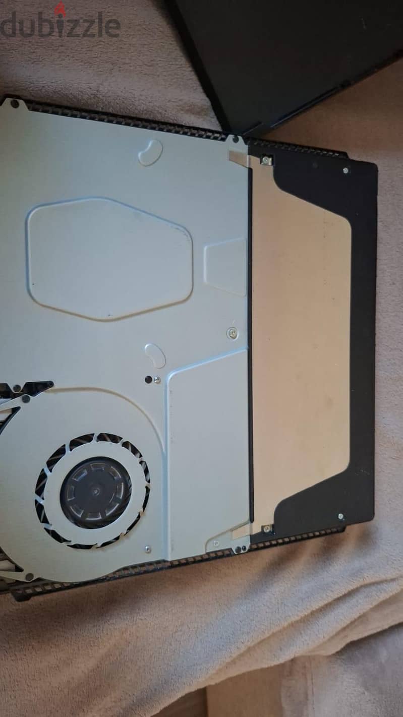 used ps4 slim 1