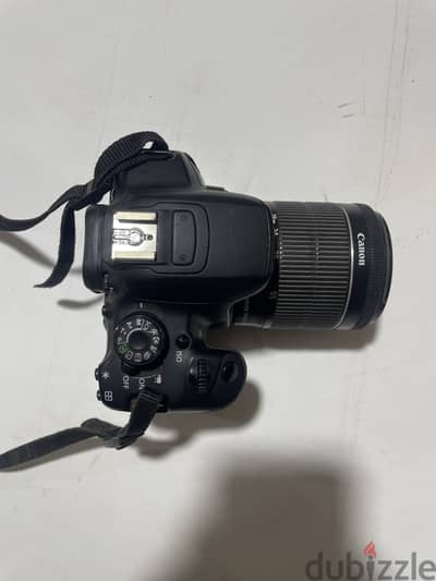 كاميرا كانون d700