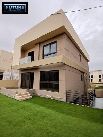 Townhouse 223 sq.m + 130 sq.m garden in Pond 1 directly on Dahshur Link in Sheikh Zayed