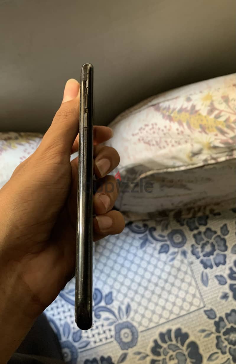 Apple - iPhone XS Max 1