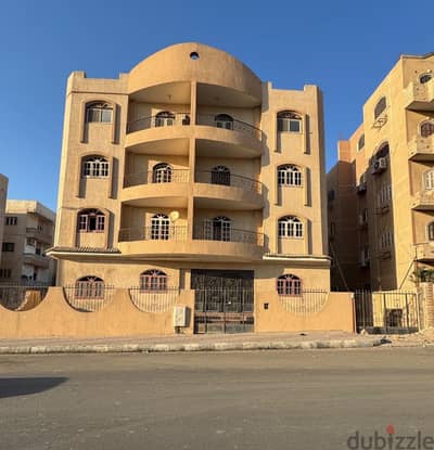عمارة للبيع في العبور