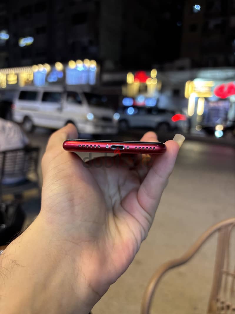 iPhone SE 2020 1
