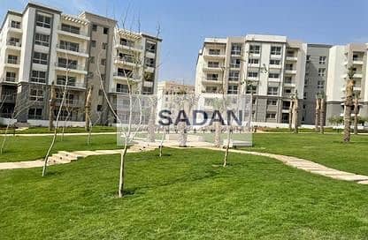 Apartment for sale with installments over the longest payment period in Hyde Park Compound, Fifth Settlement