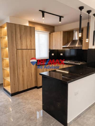 ارضي بجاردن 3 غرف للأيجار كمبوند ماونتن فيو اي سيتي 6أكتوبر-  Mountain View iCity - بالمطبخ والتكيفات
