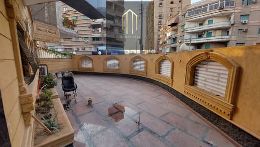 Ground floor with private entrance in the most distinguished locations of Heliopolis, near Al-Hegaz Street