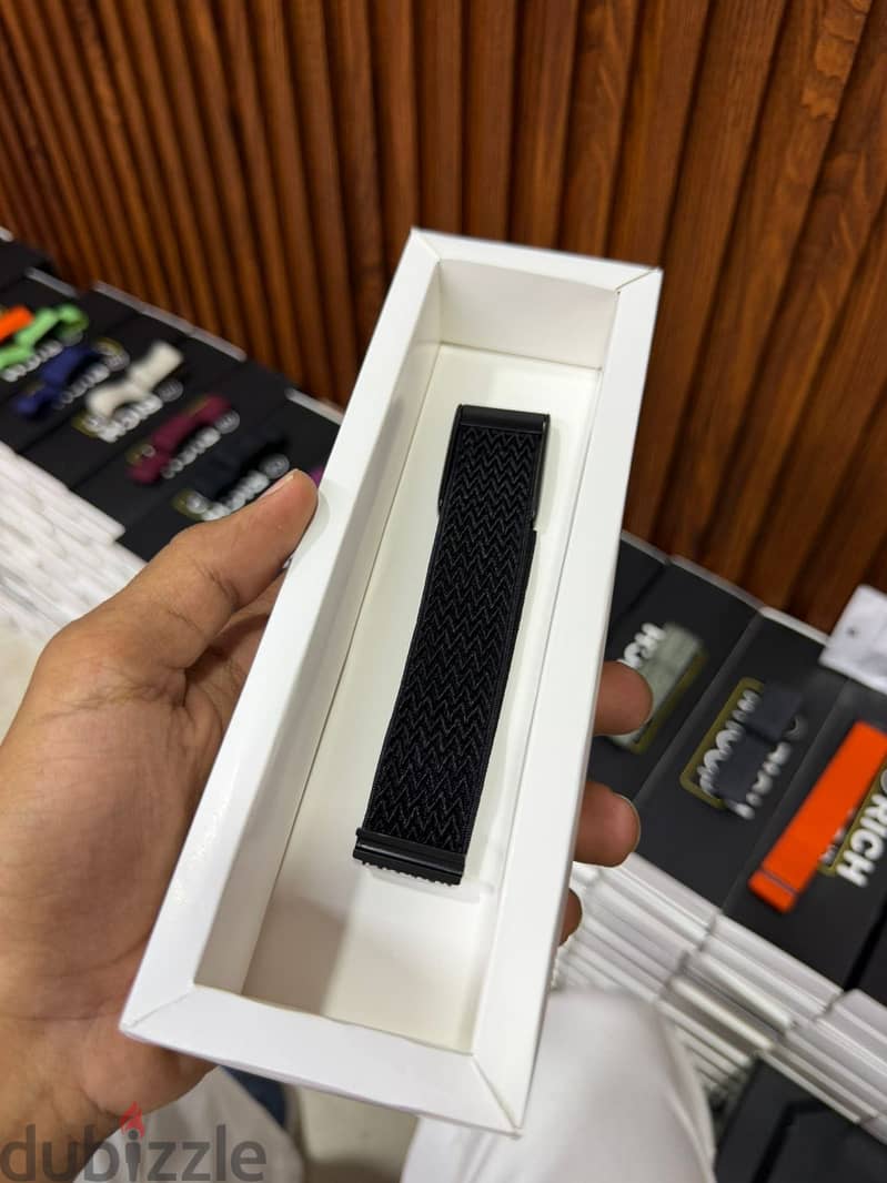 Whoop 5.0 straps 13