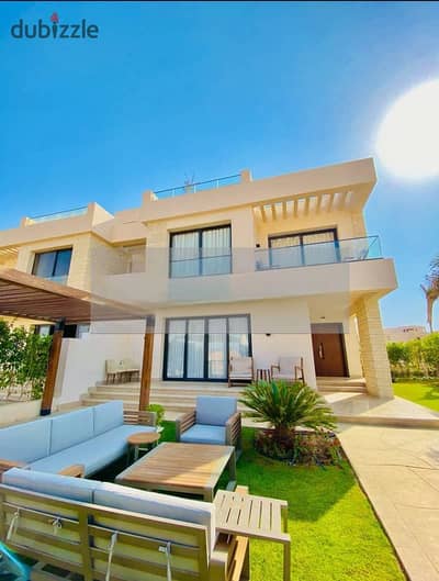 Villa for sale in Noor City, old reservation, Q1 model, high quality, lowest total price and comfortable installments.   Reservation: 12/2023 Building area: 195 sq m Land area: 202 sq m Features: L008 Garden view Steps away from services and amenities Layo