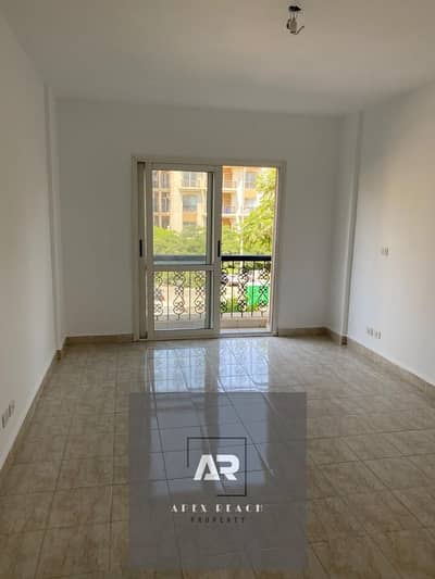 Apartment 131 meters for sale next to the eastern market and Avenue Mall in Rehab 2 - First Assembly - New Cairo