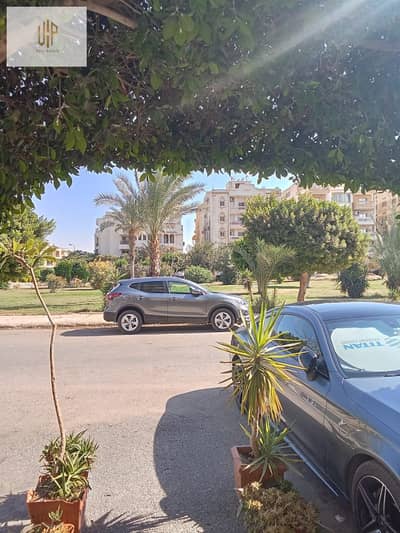 Apartment for sale for sale buildings of the fifth district, the fifth assembly near the entrance to the golf and the school of the chwaifat finishing super lux