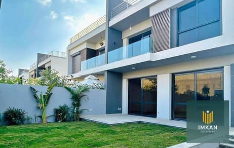 فيلا للبيع بخصم كاش 25%  فيو water features و جمب النادى فى كمبوند لافيستا الباتيو تاون التجمع الخامس - القاهرة الجديدة lavista patio town